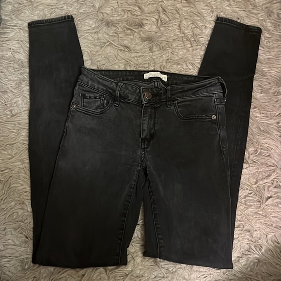 Abercrombie Jeans - Picture 3 of 6